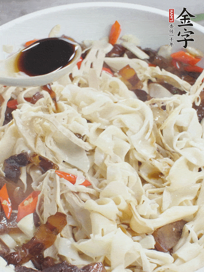 下糯米筍，淋一點生抽、蠔油調味。